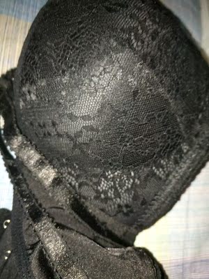 宝贝发货很快，而且尺码很正，里面是棉的，外面是蕾丝很是好看。