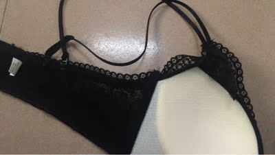 蕾丝的边边 超爱的 蛮性感的呢！