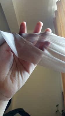 滑滑的,很舒适,前后裆部都加宽了,不勒 滑滑的,很舒适,前后裆部都加宽了,不勒