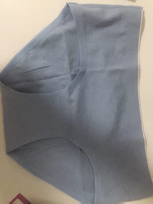 蛮不错的一款内内，内内都是需要经常更换的呢，希望质量一如既往的好，下次有需要还会继续光顾哟！穿起来也很舒服，纯棉的弹性比较大。