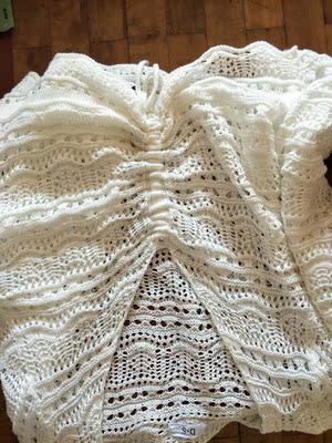 很漂亮,每次在你家买衣服都很满意,不会有想退的想法,哈哈哈 很漂亮,每次在你家买衣服都很满意,不会有想退的想法,哈哈哈