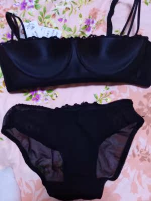 刚收到就上身试穿了，很舒服，是我想要的那种款式。下次还会光顾～