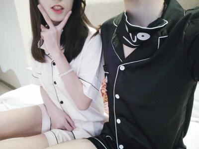 很可爱，穿起来粉嫩粉嫩，很有质感，很高档，包装特别高大上，第一次见到这么漂亮的包装