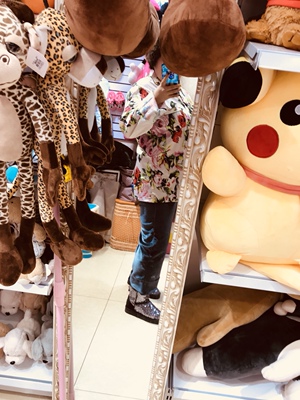 太满意了，衣服质感，款式，太满意了，还有必须说客服太专业了，给的意见特别贴心，太懂我了，胖也能很性感，谢谢客服