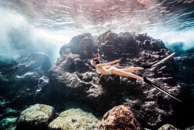 超好看哦 不过上衣有点容易走光 超好看哦 不过上衣有点容易走光