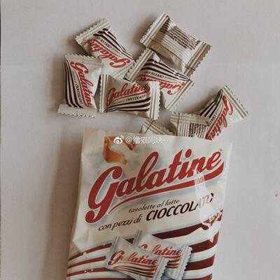 就不上图了，嘿嘿，保守的女孩子。但是质量还可以了，我觉得还有点真好看了，毕竟我是有腹肌的人，又有胸，恩，真好的。可以买哦，我下次要买黑色的，我觉得会更好看，哈哈哈