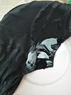 这个内裤居然脱那么多黑色的毛毛下来,这贴身穿着都不舒服啊, 这个内裤居然脱那么多黑色的毛毛下来,这贴身穿着都不舒服啊,