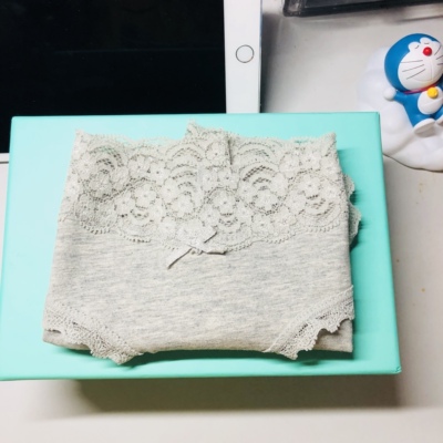 可以说是非常满足期待了 从快递到包装到内衣的款式和舒适度每一次都很满意，每一次的上新都会关注的小粉丝 图二包装我拆了之后才想起来照相，很抱歉（扶额 另外灰色的那条我真的喜欢死了