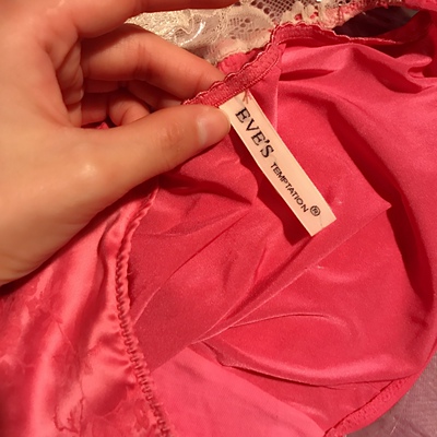 非常的好 各种裤裤控 好看的都收,之前还丢了很多 还有几条挂着的~~看着心情都迷之微笑。夏娃家的裤裤也是穿的最多的品牌 质量还是对得起他价位的 ~很喜欢 趁着这次活动又收了几条美美的 感觉小裤如果要买这个平价价位的建议不买深色,深色对身体不好。但是如果大排 像ck这种 阿玛尼这种的内衣裤是可以的,毕竟一分钱一分货。这是自古以来就有的道理 ,再次感谢卖家的服务和产品,给我生活带来愉悦舒心的体验。祝生意兴隆品牌大卖 非常的好 各种裤裤控 好看的都收,之前还丢了很多 还有几条挂着的~~看着心情都迷之微笑。夏娃家的裤裤也是穿的最多的品牌 质量还是对得起他价位的 ~很喜欢 趁着这次活动又收了几条美美的 感觉小裤如果要买这个平价价位的建议不买深色,深色对身体不好。但是如果大排 像ck这种 阿玛尼这种的内衣裤是可以的,毕竟一分钱一分货。这是自古以来就有的道理 ,再次感谢卖家的服务和产品,给我生活带来愉悦舒心的体验。祝生意兴隆品牌大卖