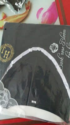 衣服特别好看 卖家服务态度很好 物流也很快