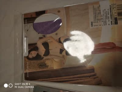 样式还可以，媳妇胖穿着不舒服，有点瘦了。。。。下次买个宽松的，等于浪费了。。。