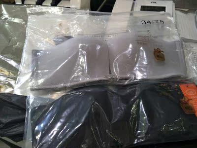 收到啦 很好摸料子 滑滑的 肩带可以拆开