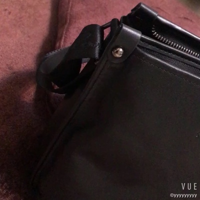 真实使用感受法兰穆勒男包怎么样,质量差不差呢,亲身使用经历曝光