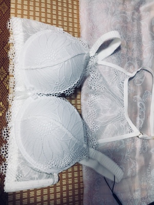 这是一个好评模板，不用往下看了下面都是废话。因为本仙女很懒不想每个宝贝都写好评所以才模仿网友的好评模板，但是这个宝贝不管是质量还是款式都是本仙女喜欢的。如果不喜欢本仙女收到会很生气，然后这个模板就会变成各种喋喋不体的吐槽，自然不会撒下这个好评给各位淘友一个参考。本宝贝还是极好的，来自一位懒省事的只爱购物不爱写评论只想换积分的仙女~