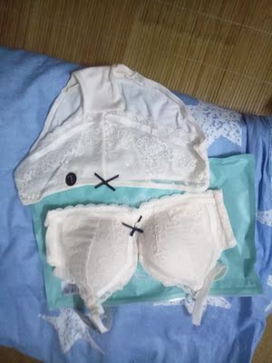 超级好看超级心水，颜色好看尺码也准，在这家买过几次了，从没让我失望。