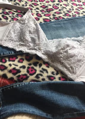 内衣质量很好,穿上也很舒服哦,这次终于买了件合适的,客服态度也好 内衣质量很好,穿上也很舒服哦,这次终于买了件合适的,客服态度也好