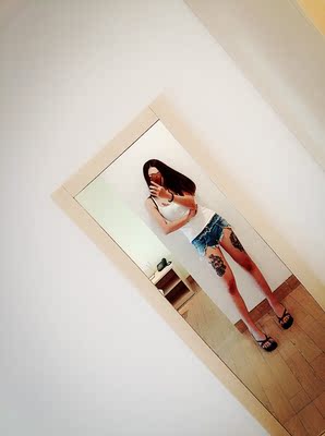 有弹力，衣服不错，显瘦