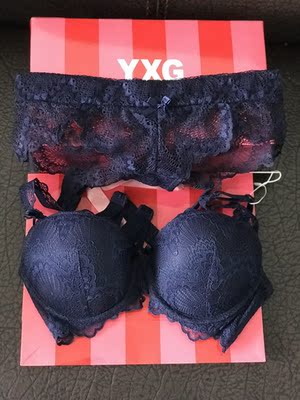 第一次在网上给我老婆买内衣，大小刚刚好，她很喜欢。下次还来这家店买。