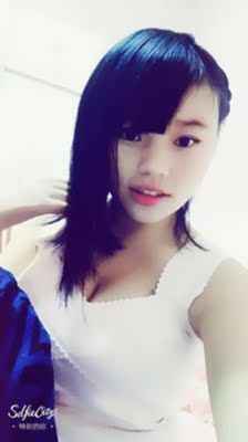 收到宝贝了，物流速度不错。之前也买过胸贴，用过一次就变形了，这个看起来质量要好不少，包装很不错。 买来拍照用了一天，很喜欢，贴合度刚好也不会尴尬。用着感觉质量挺好的，穿露背装最适合带这种胸贴了，粘性得很好，贴得很紧，满意，好评~~想穿胸贴的姐妹们不要犹豫了，产品好，良心卖家，胸贴穿起来都觉着心情好