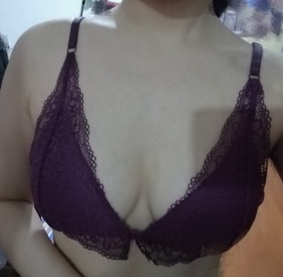 杯型很好看，显小，还有聚拢效果，很不错，买一送一，价钱很实惠