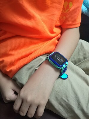 讨论阿巴町T2电话手表怎么样，功能好用吗？定位会不会不准确？