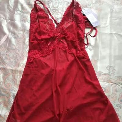 蕾丝挺柔软的,摸起来很舒服,就是试穿了一下,打算和老公过几天用的,还没有告诉他,哈哈哈哈,想起来就惊艳,很激动,希望能够有更美好的体验!不错不错不错不错,想买的就不要犹豫啦,直接拍下吧!包装的很精致,还送了条丁字裤,非常满意!好评好评好评好评!还是红色比较火辣哈哈 。 蕾丝挺柔软的,摸起来很舒服,就是试穿了一下,打算和老公过几天用的,还没有告诉他,哈哈哈哈,想起来就惊艳,很激动,希望能够有更美好的体验!不错不错不错不错,想买的就不要犹豫啦,直接拍下吧!包装的很精致,还送了条丁字裤,非常满意!好评好评好评好评!还是红色比较火辣哈哈 。