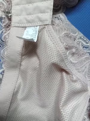 看同事买的不错，自己要果断下手，夏天穿，非常舒服，薄，凉爽！！！