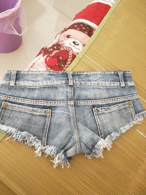 穿上很合身,是我要的,布料很软很舒服 穿上很合身,是我要的,布料很软很舒服