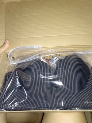 真的是很满意的宝贝，质量特别好，聚拢效果也好，而且不勒，肤色的那件已经洗了，明天准备穿，而且已经把链接发给几个同事，好东西要跟大家分享。