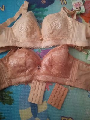 穿着很舒服！很薄很柔软不磨皮肤跟描述的一致！最满意的是送了加长扣！穿着有点紧使加长扣正好！夏天穿着还不热！质量可以！下次还来这店购买！包装很好！物美价廉！很满意的一次购物！很好很好很好很好很好很好很好很好很好很好很好很好很好很好很好很好很好很好很好很好很好很好的😃😃😄😃😄😃😄😃😃😄😃😃😄😃😄😄😃😃😃