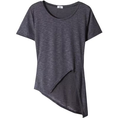 面料很舒服 款式很喜欢 特别修身 穿上很显身材