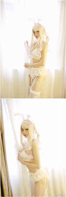 买来拍COS写真，自己搭配的兔子耳朵，很可爱ヾ(=ﾟ･ﾟ=)ﾉ喵♪喵♪喵♪喵♪喵♪~