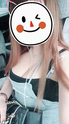 实体店里一直买不到特别适合的尺码，无意间看到这款内衣，一直怕罩杯要么厚了要么不够大，再三咨询卖家后抱着尝试的心态买着试试，今天一收到就穿上了，出门了带了一天也很舒服，尺码不仅刚刚好，特别收两侧的副乳，很满意！就是从来买内衣都是买有金属Logo的，希望卖家也能再把细节做好更完美了，