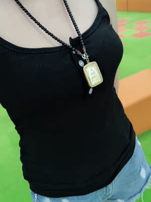 就是扣眼太大了，质量真心不错