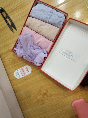 颜色好看，物流也快！