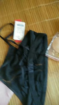 非常喜欢，一直都想找这样的款，总算找到了，好配衣服