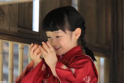 真的很薄,才洗了,希望穿起来很舒服,质量的话摸着挺舒服的,是那种亲肤的质地。水红色超美的呀哈哈哈哈哈哈,内衣这种东西就不发出来了吧哈哈哈哈 真的很薄,才洗了,希望穿起来很舒服,质量的话摸着挺舒服的,是那种亲肤的质地。水红色超美的呀哈哈哈哈哈哈,内衣这种东西就不发出来了吧哈哈哈哈