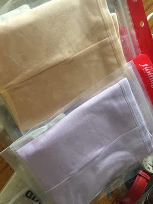 看图、质量好得没得说、又便宜、去年底买了2个红色、穿到现在还很好、不起球、现在买多一份放家里备用、想买的别犹豫 看图、质量好得没得说、又便宜、去年底买了2个红色、穿到现在还很好、不起球、现在买多一份放家里备用、想买的别犹豫