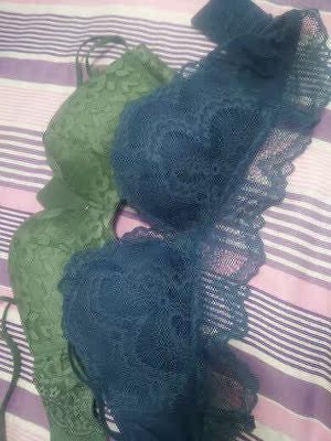 这个内衣套装特别好看，而且内衣特别舒服，非常棒，一直想买一款聚拢型的内衣，这个店买了不同的两套 两个款式都不错 花纹精致 试穿没有不舒服 送的内内也好看 一套这个价值的买 以后内衣可以都这买了