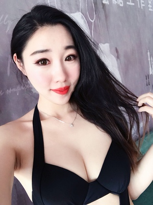 真的超级显瘦啊,妊娠纹也挡上了哈哈哈 真的超级显瘦啊,妊娠纹也挡上了哈哈哈