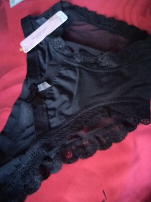 质量不错，准备洗洗穿了，手感不错，贴身舒服，准备再回购几件，好评好评