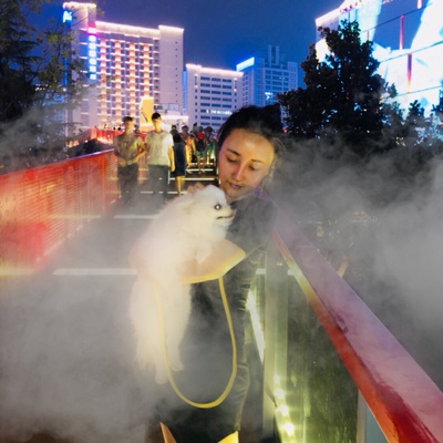 挺喜欢，黑色显瘦，哈哈，长度也刚好，没有穿打底裤，直接出门遛狗了。