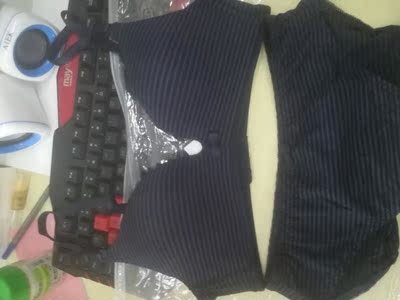 布料很舒服，穿在身上不会紧绷，很满意的一次购物，下次再来