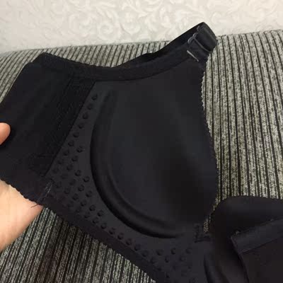 质量不错，穿起来舒服，很满意，价格也实惠