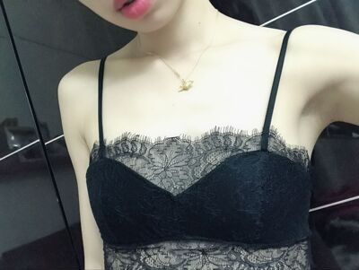 发货速度真心快，东西很好，穿上特性感，黑色很有神秘的感觉，很舒服，没味道，值得购买。