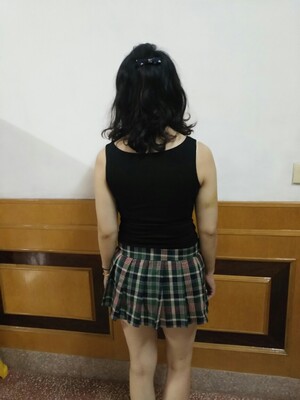 裙子质量不错，性感，穿着去逛个商场，绝对刺激！