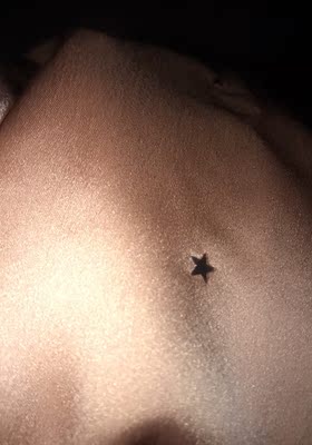 好喜欢小星星哦 原以为颜色不显白 香槟色的好好看