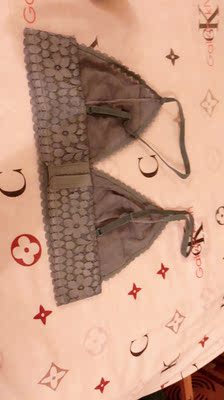 手感真的巨巨巨巨好 而且很轻薄 属于夏天的bra 做工很nice!推荐!黄色估计会很文艺 手感真的巨巨巨巨好 而且很轻薄 属于夏天的bra 做工很nice!推荐!黄色估计会很文艺