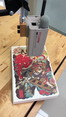 试了两天，画面清晰度没问题，比一般摄像头要清晰蛮多，不过手机APP上一定要设置成高清模式。声音的话也可以调大点，默认有点小，调成百分百就好了。操作挺简单的，值得入手