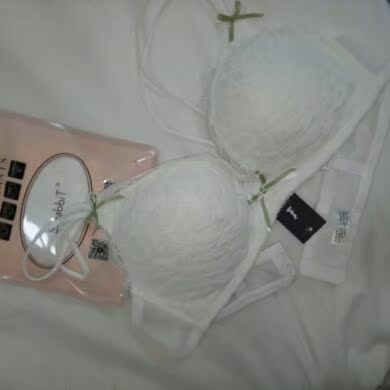 超级喜欢啊 里面有小心心 细节好评 满意啊 第N次买兔子家了